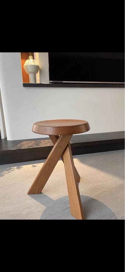 早い者勝ち　ピエールシャポー　シャルロットペリアン　スツール　捻じ脚型