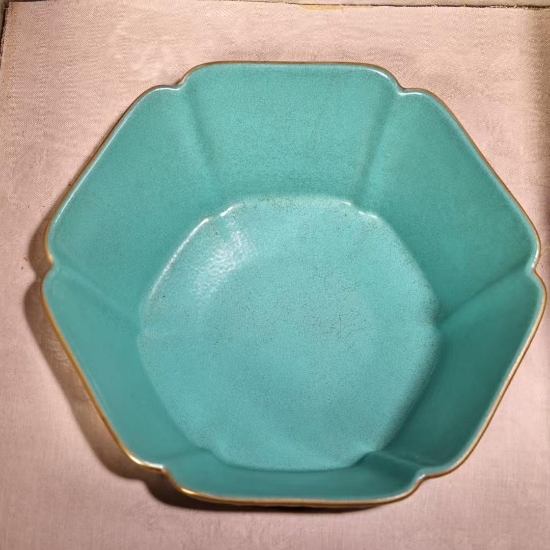 中国古美術・珍蔵七宝彩と粉彩・磁器六角碗・琺瑯彩・純手描き・箱付・置物・観賞皿