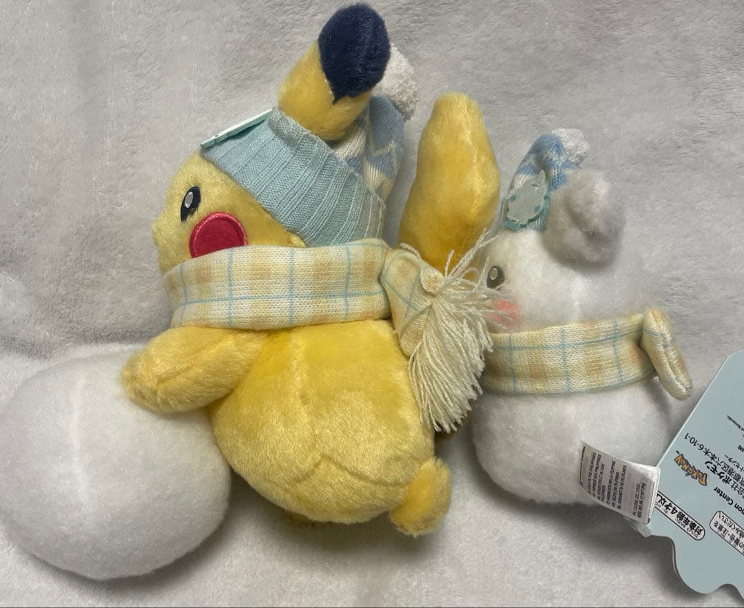 ぬいぐるみ ピカチュウ ゆきあそび ゆきだるま
