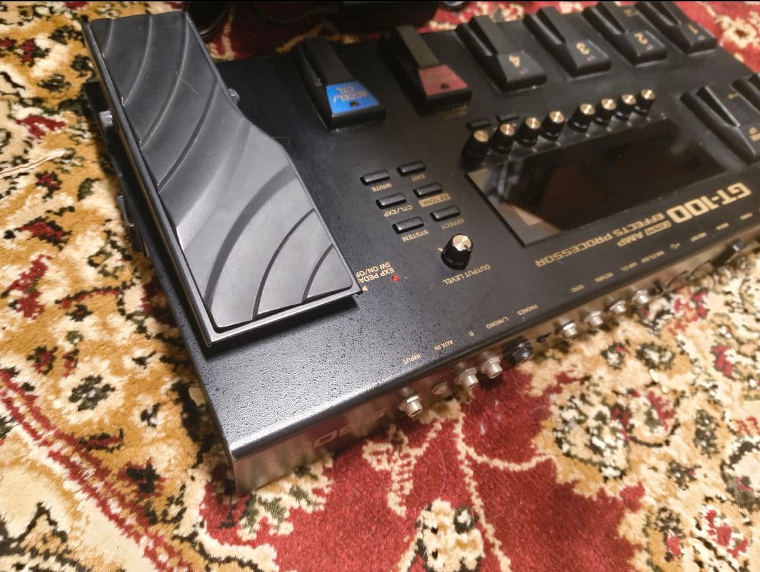 BOSS GT-100 マルチエフェクター