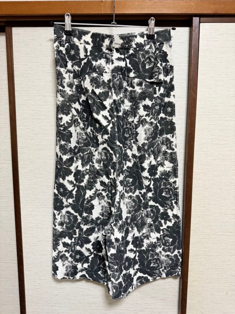 トリココムデギャルソン 花柄ペンギンパンツ