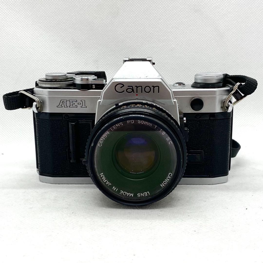 【C6877】《分解清掃済み》キヤノン Canon AE-1 レンズセット