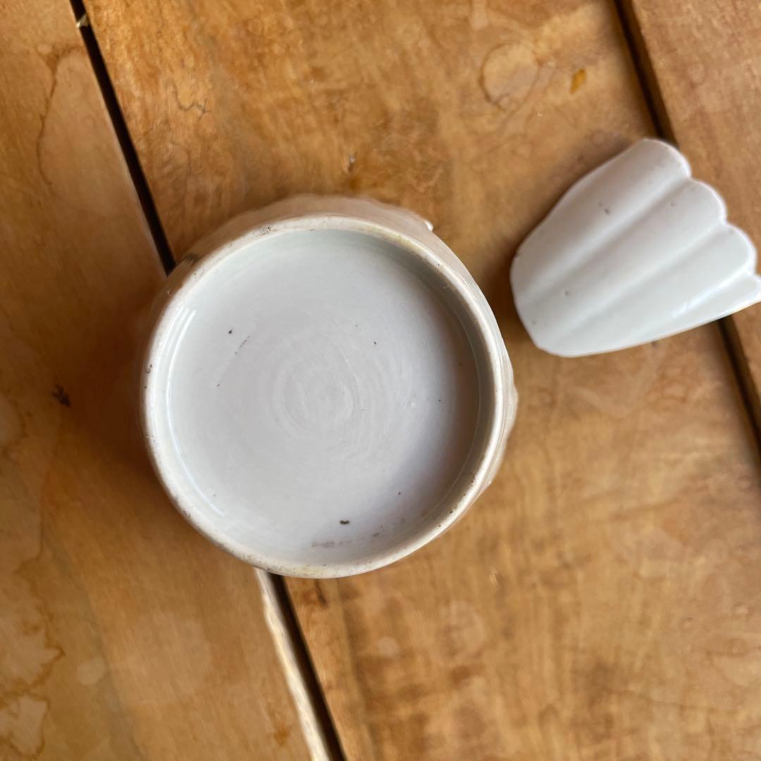 金継ぎ用　古伊万里白磁菊型猪口　江戸時代