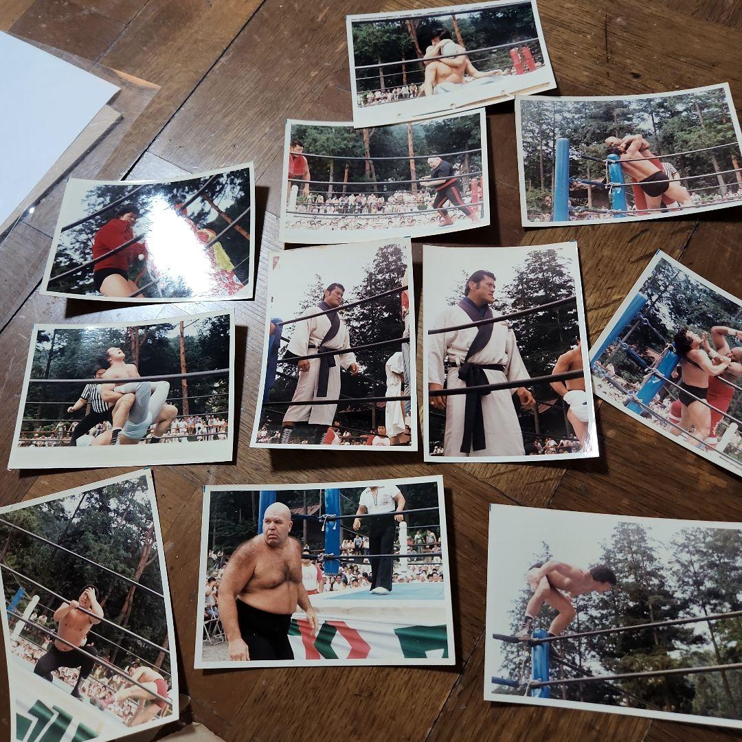 3万8千円までです。お譲り致しますアントニオ猪木藤波辰夫本物の生写真