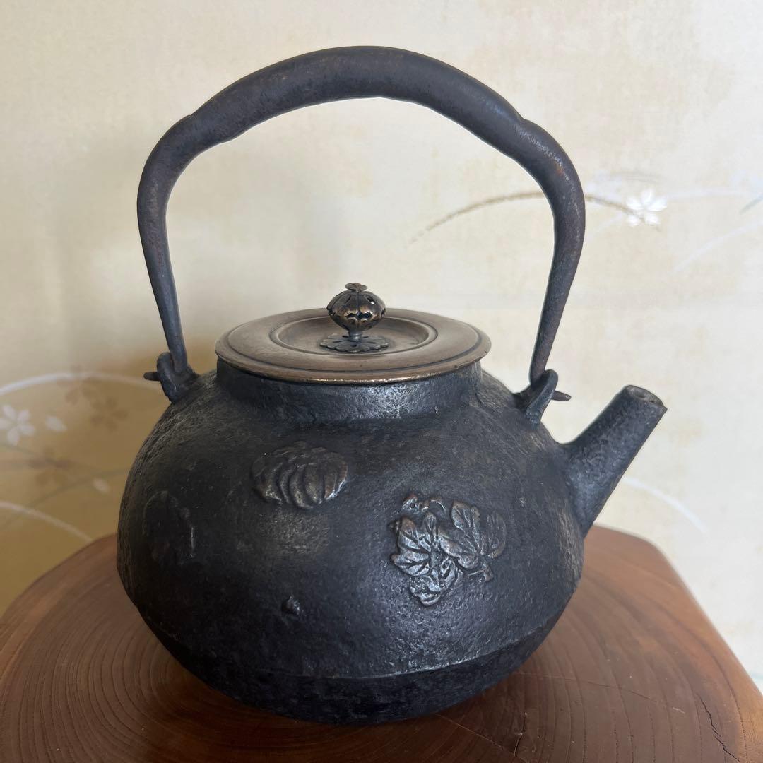 時代 龍文堂 鉄瓶 煎茶道具 a 煎茶道具 鉄瓶 南部鉄瓶 龍文堂 煎茶道具 アンティーク 工芸品 八角 1円