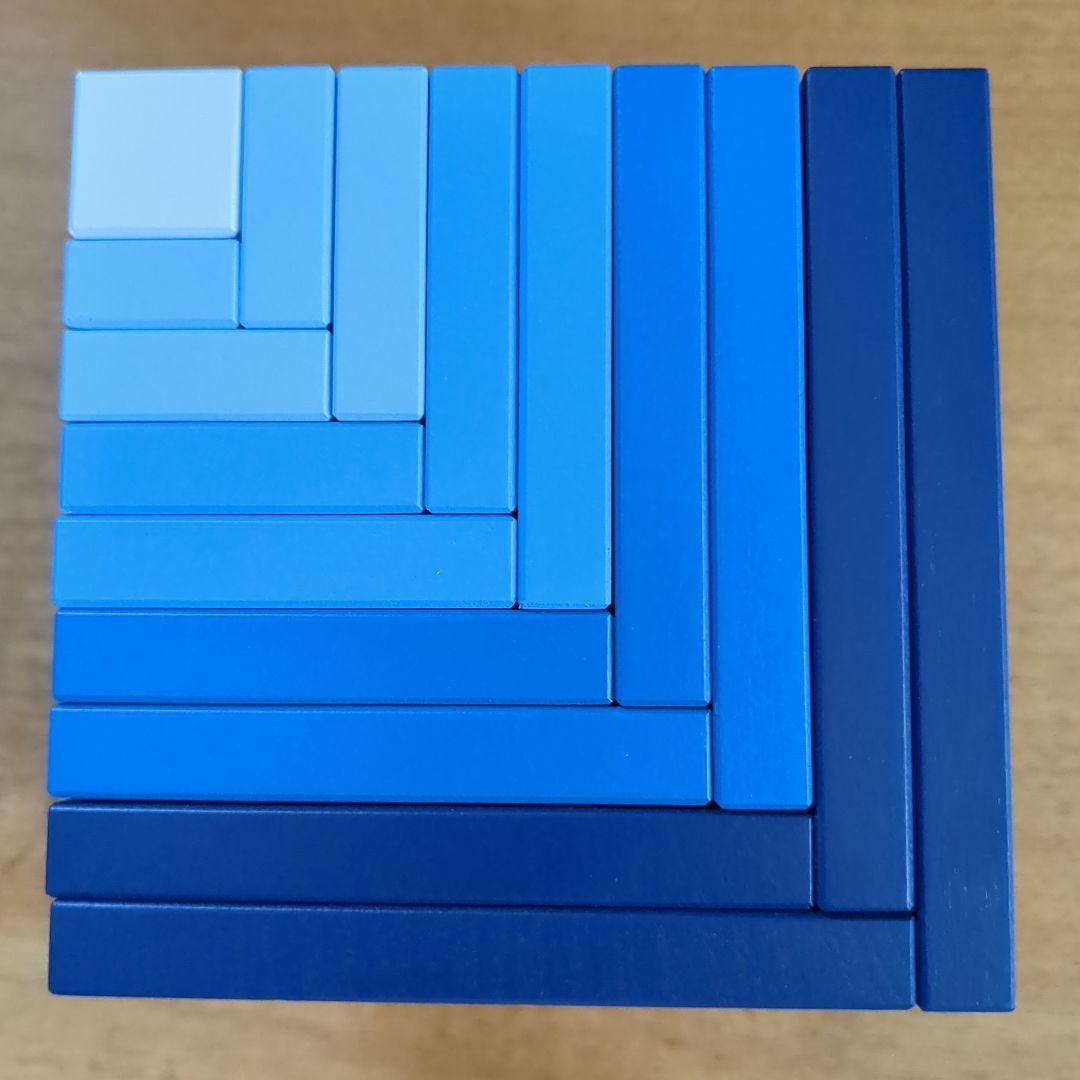 Naef　ネフ　cella　セラ　青　木のおもちゃ　スイス製