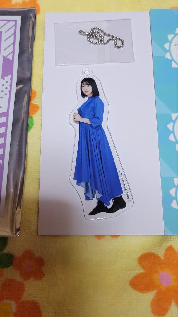 日向坂46 富田鈴花 アクリルチャーム メッセージ付き - メルカリ