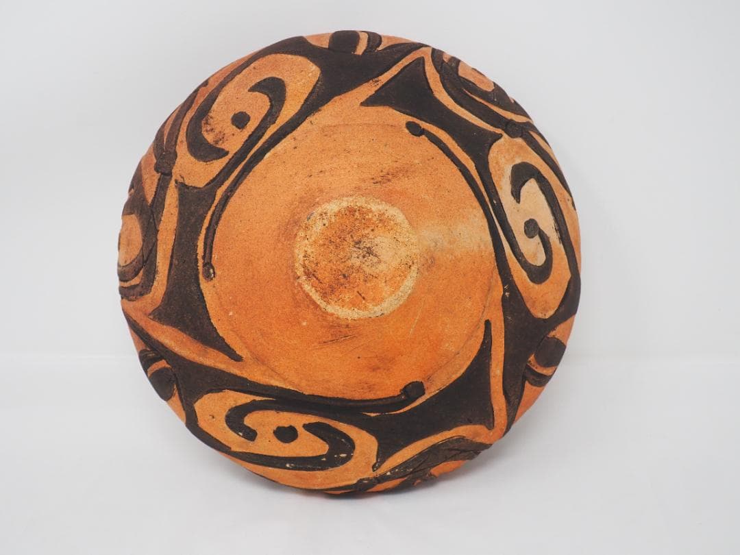 仰韶文化 彩絵陶鉢 中国