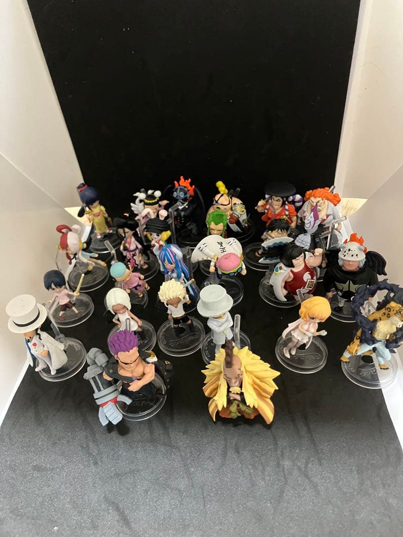 ワンピース ミニフィギュアワンピの実などまとめ