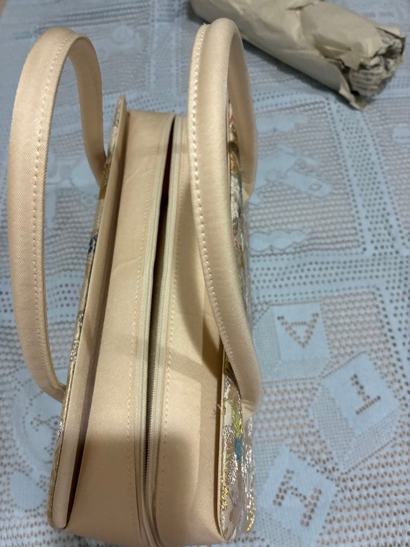 唐織　アイボリー 利休バック