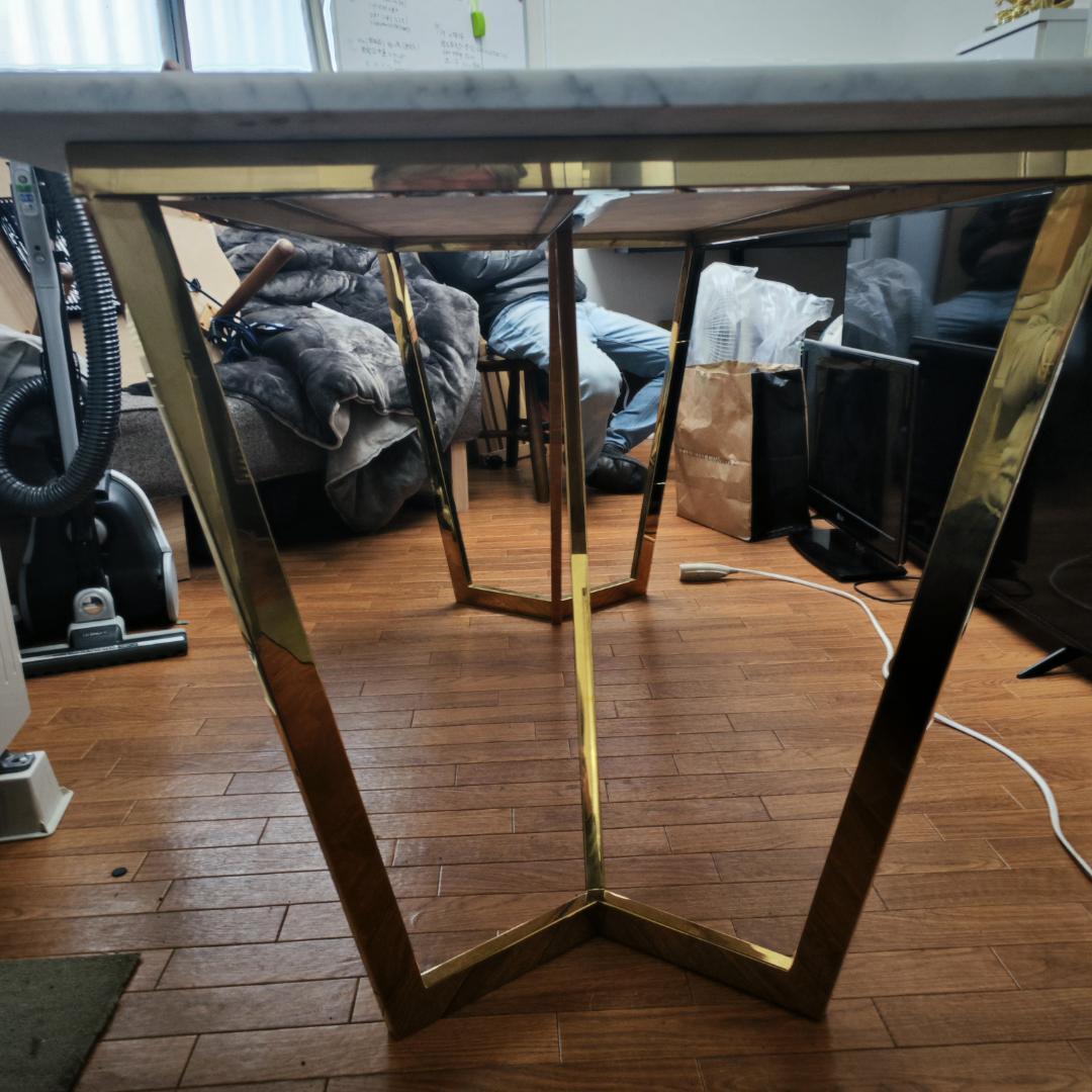 送料込み 本物の大理石天板 ダイニングテーブル 4人～6人掛け