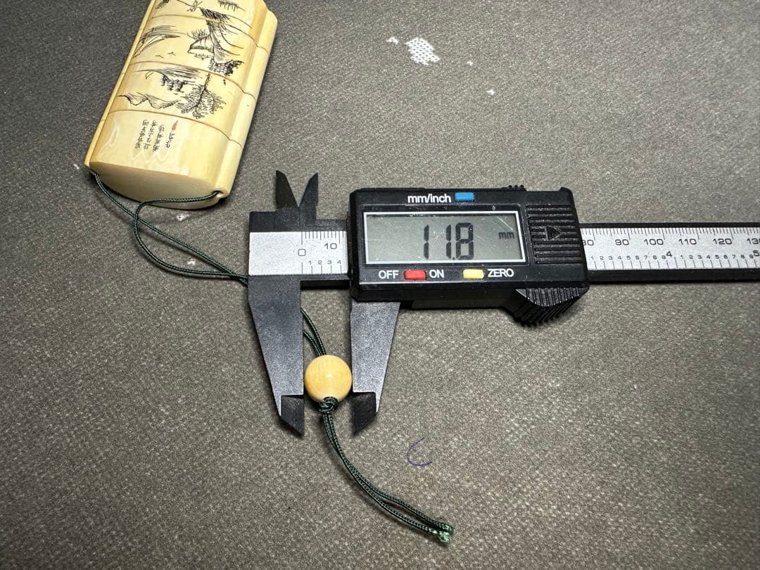 極上　印籠　根付　天然素材　置物　古美術品　 細密細工　骨董　アンティーク　彫刻