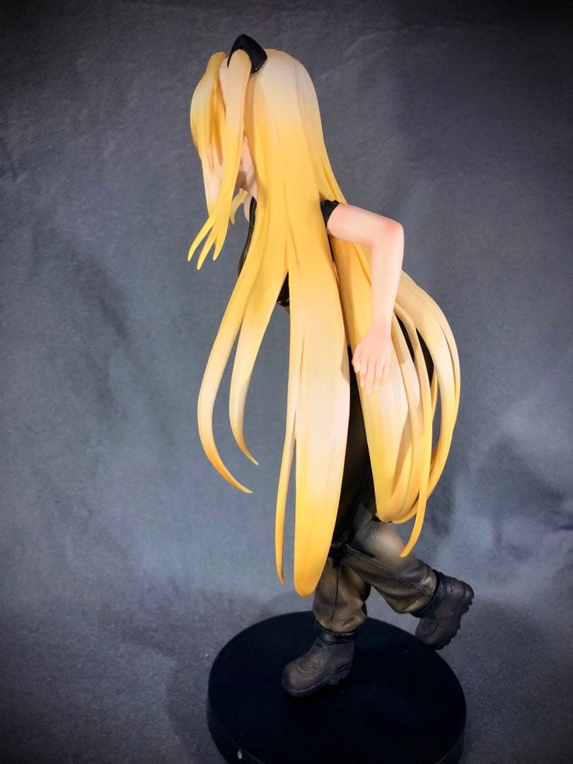 To LOVEる とらぶる　金色の闇 フィギュア　リペイント 元箱付き