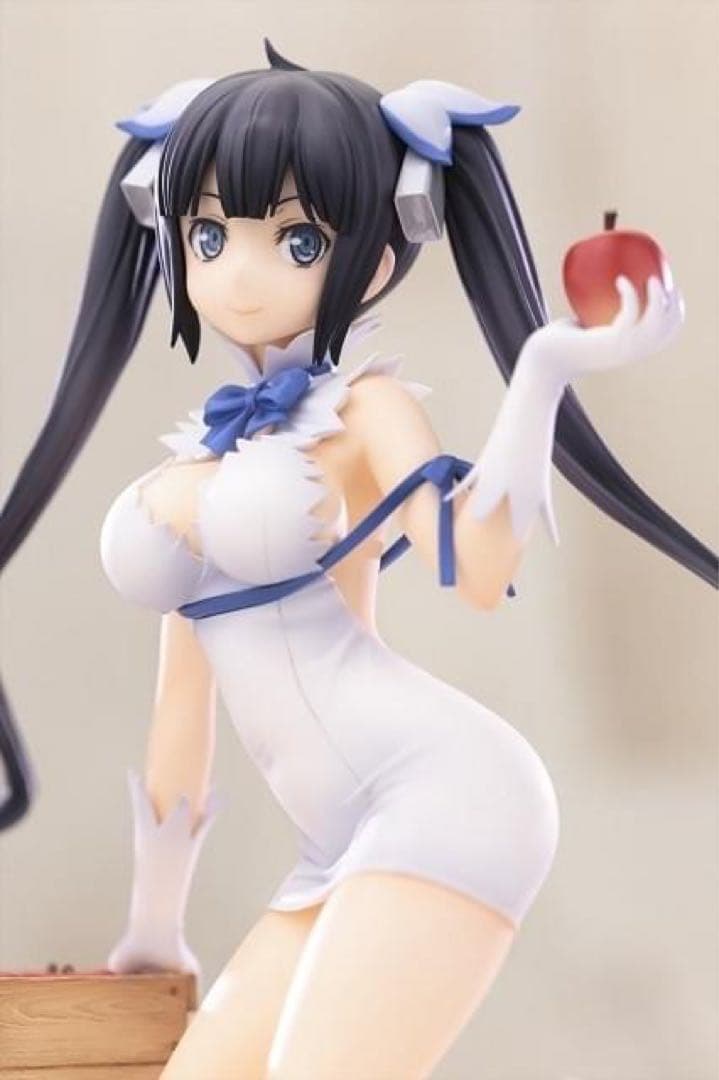 ダンまち ヘスティア フィギュア 箱あり 付属品ないかも