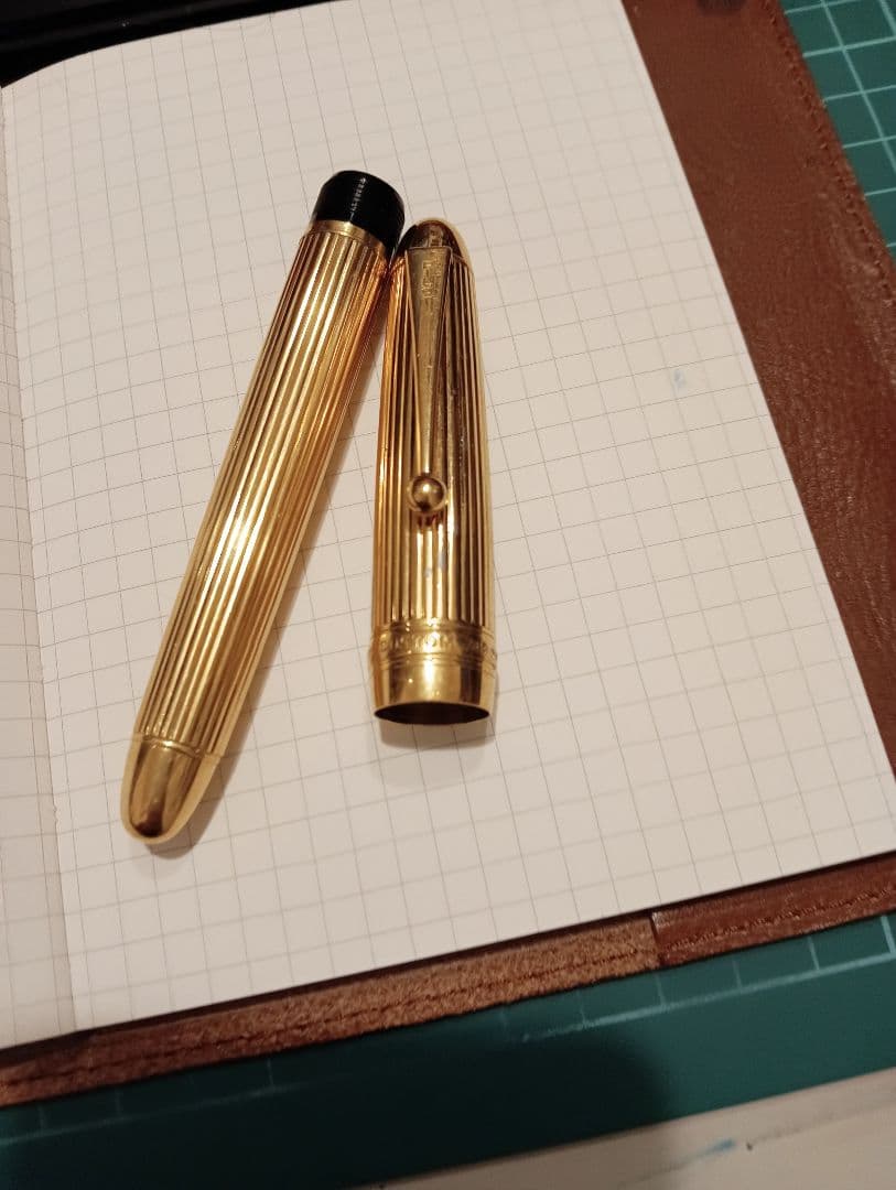 ジャンク　パイロット748　キャップと胴軸のみ