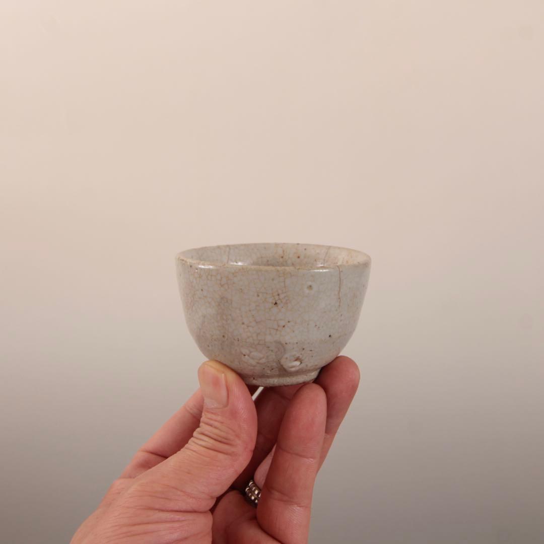 李朝 盃 ぐい呑み 酒器 小貫入 古美術 朝鮮美術 古道具 アンティーク