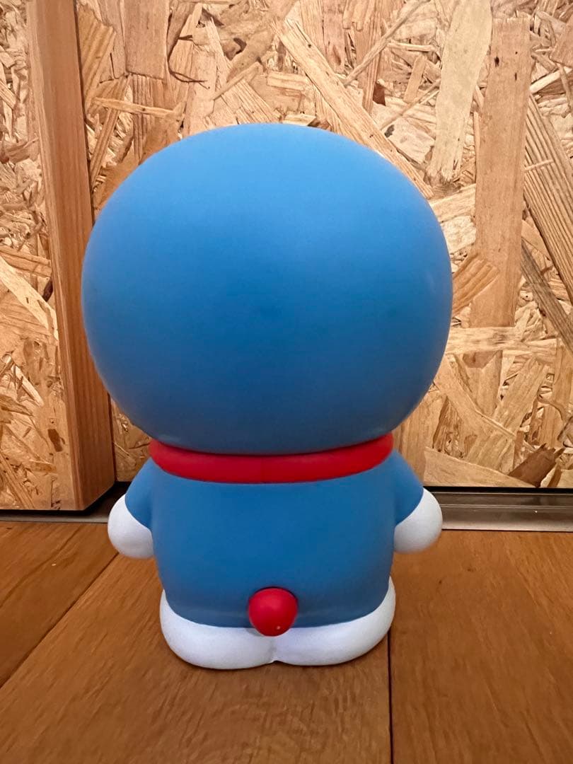 限定品 2020年 代用シールでポストになった ドラえもん 貯金箱 蓋なし