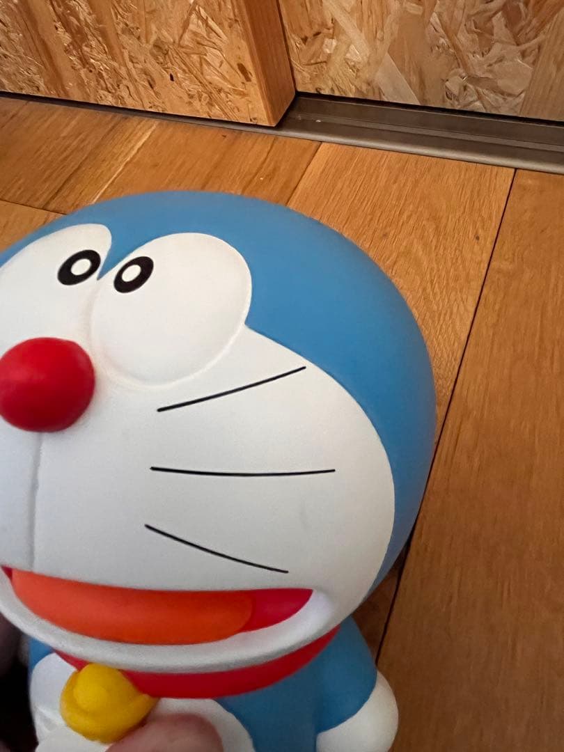 限定品 2020年 代用シールでポストになった ドラえもん 貯金箱 蓋なし