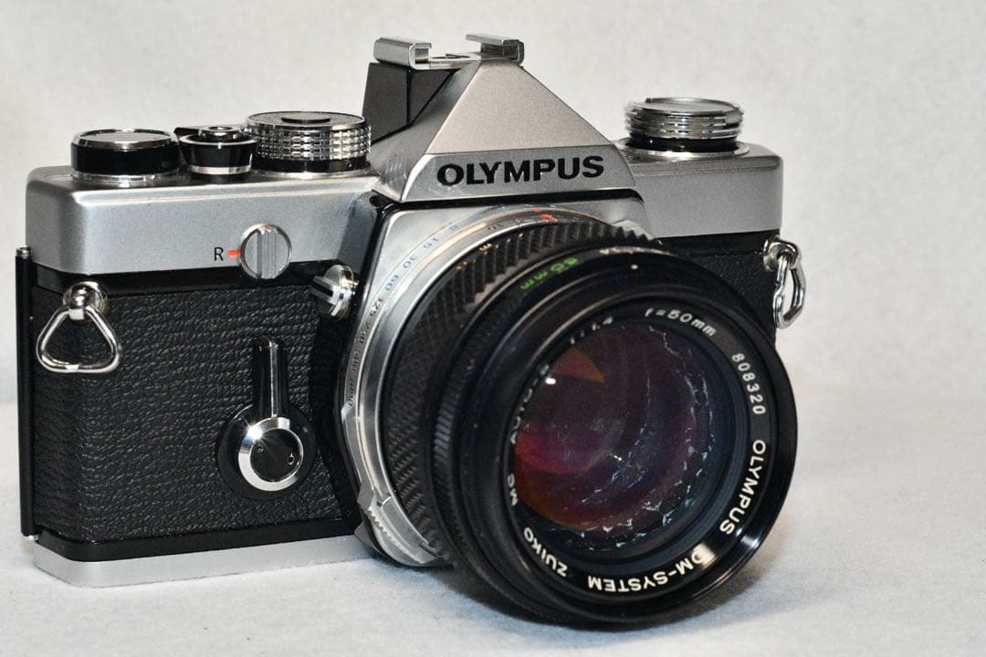 お値引き《動作品》OLYMPUS OM-1+標準レンズ付き a402