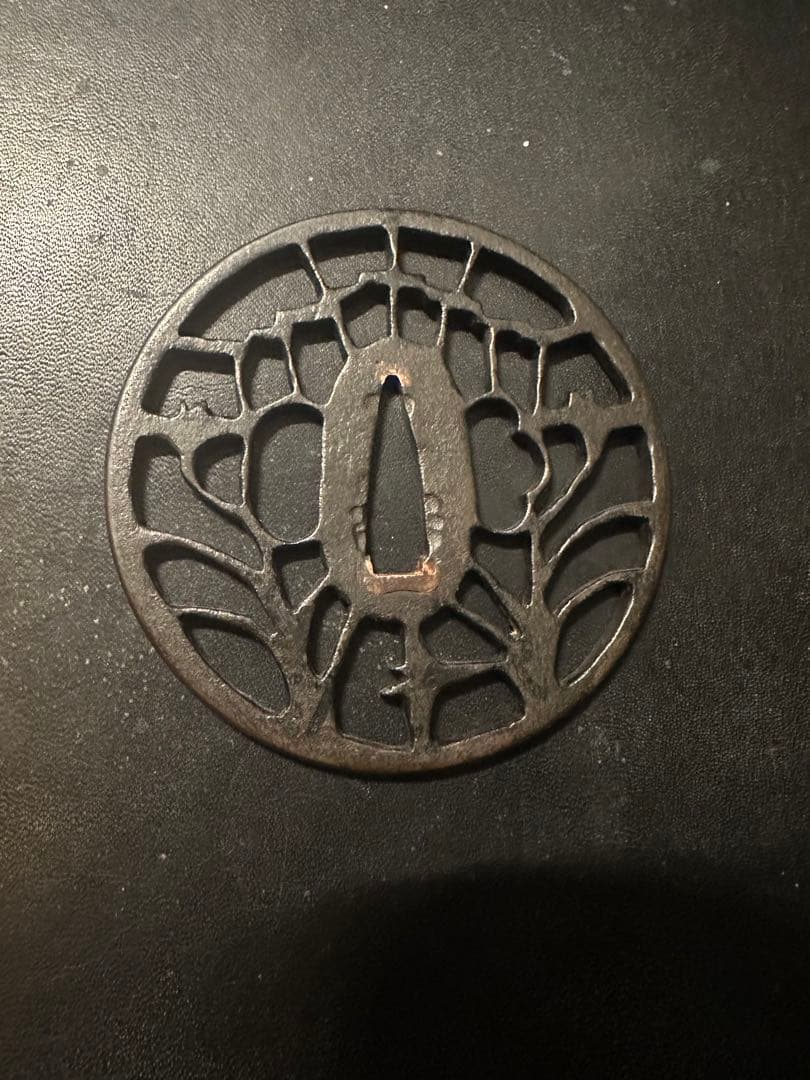 鍔　八つ橋透し図鍔