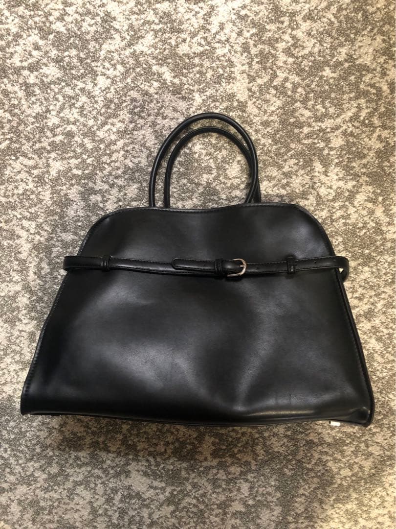 新品未使用✨THE ROW バッグ ノベルティ マルゴー15ベルト 本革 - メルカリ