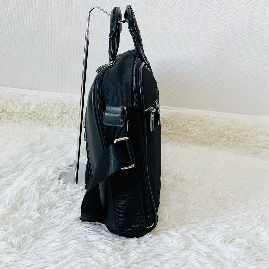 トゥミ 黒 アリーヴェ ナリタ 2way ビジネスバッグ 日本未発売 二層