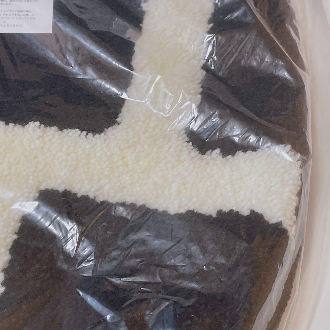 希少品】 布袋寅泰 × ミヨシラグ コラボ ラグ 1点 MIYOSHI RUG - メルカリ