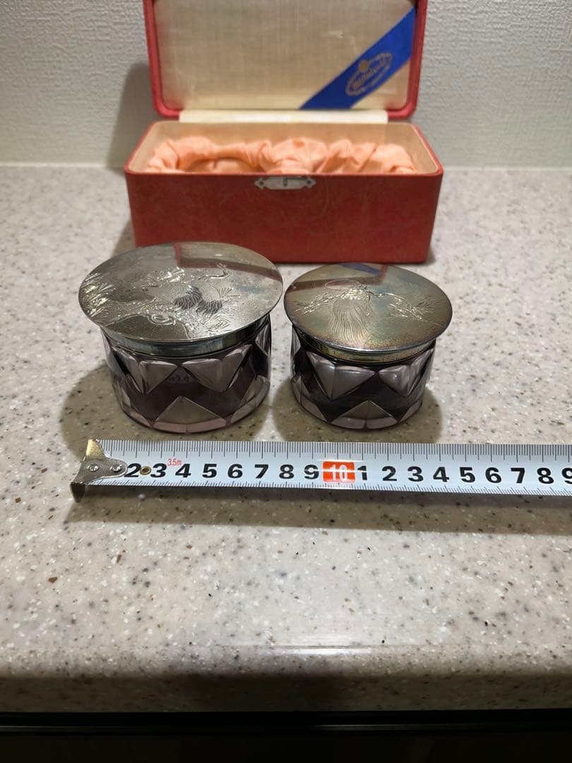 昭和レトロ アンティーク切り子紫ガラスと銀色の蓋のセット三越