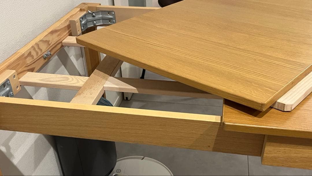 IKEA 伸縮ダイニングテーブル　エーケダーレン　120/180x80cm