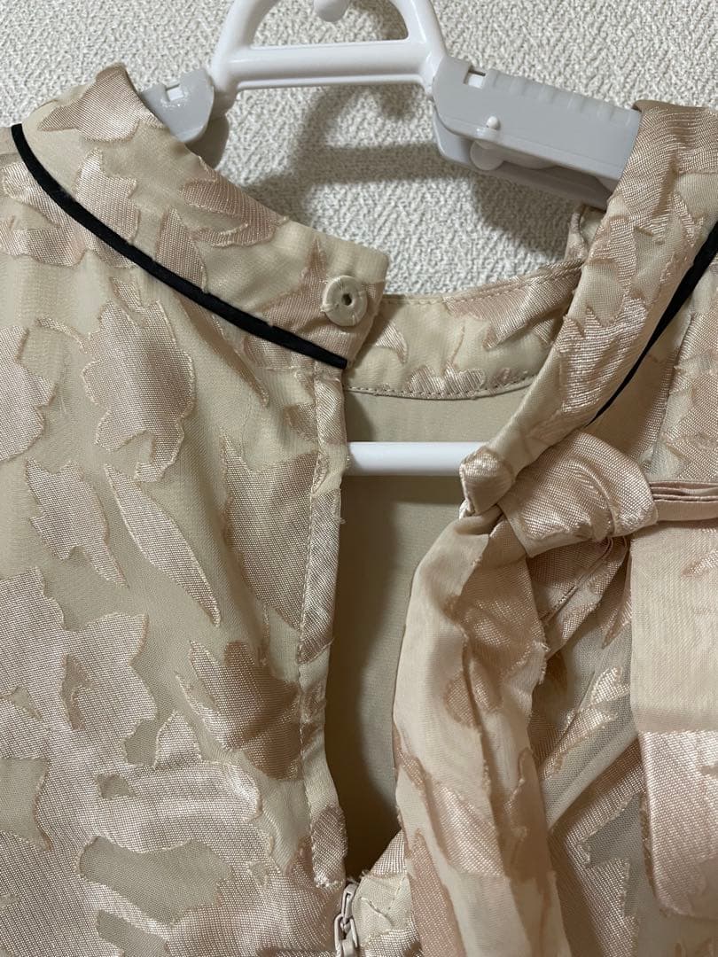 Jill by Jill stuart 未使用　ピンクベージュと黒のドレス