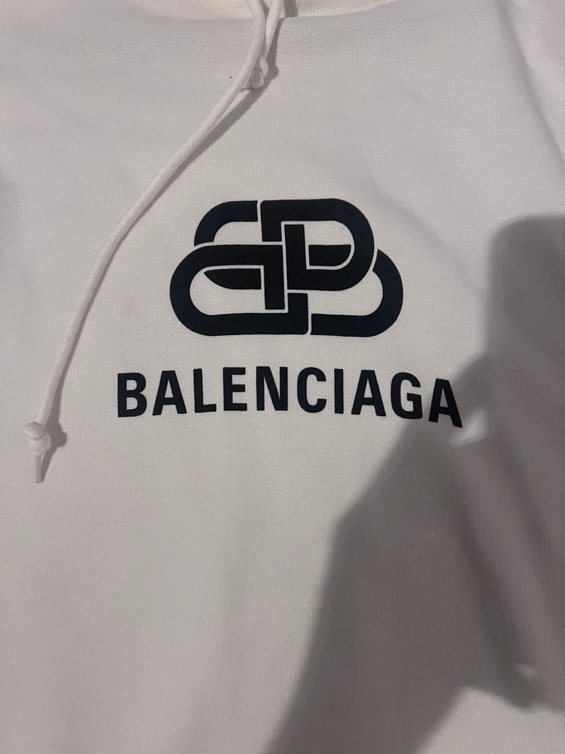 BALENCIAGA ホワイト パーカー（オーバーザイズ）