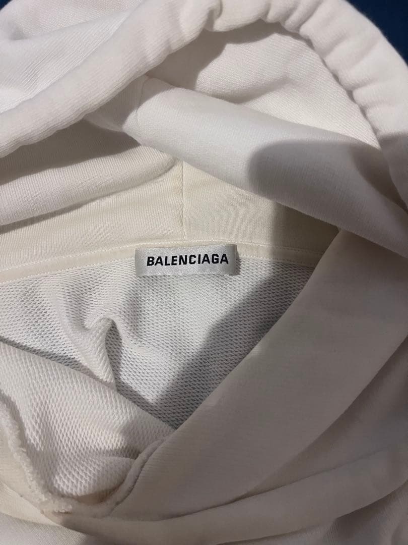 BALENCIAGA ホワイト パーカー（オーバーザイズ）