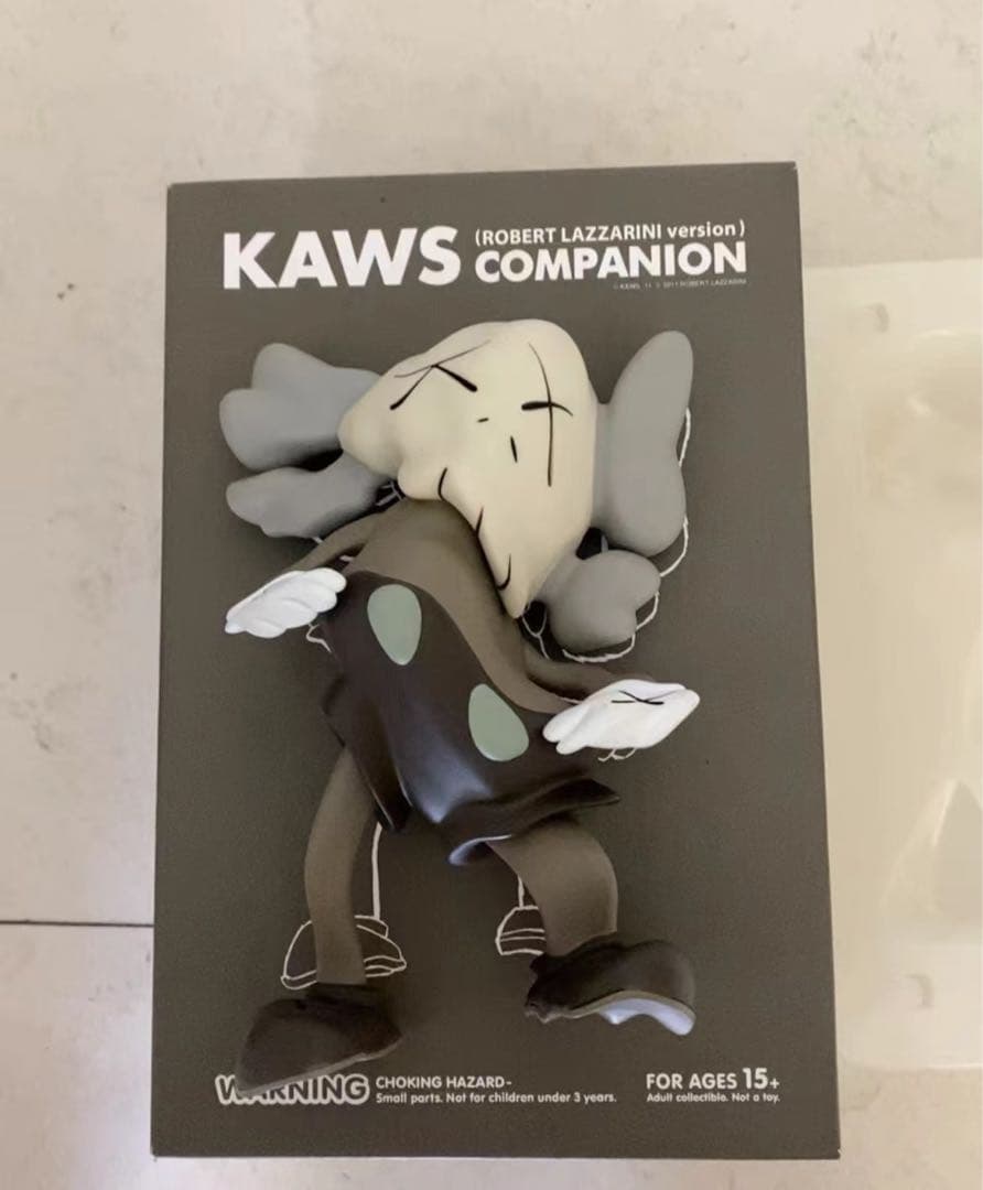 KAWSのROBERT LAZZARINIバージョンのCOMPANION - メルカリ