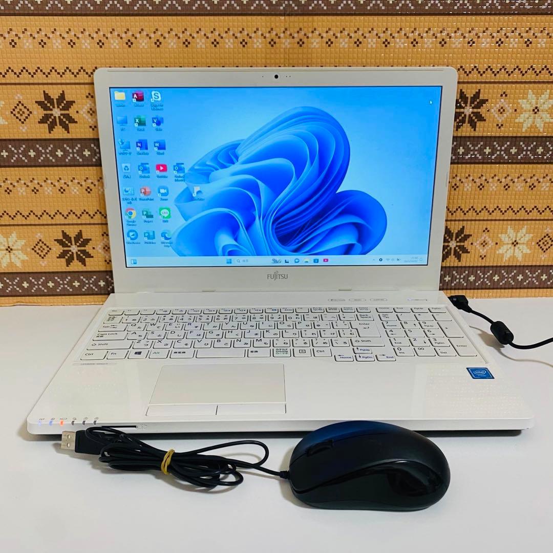 東芝 ノートパソコン本体 Core i7-3610QM/SSD256GB/8GB