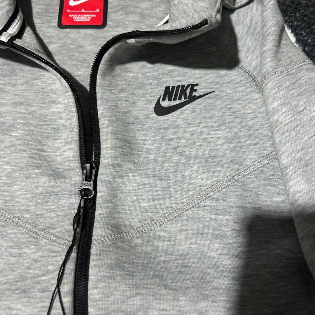 ち*ー様 ナイキ　テックフリースセットアップ　ほぼ新品未使用