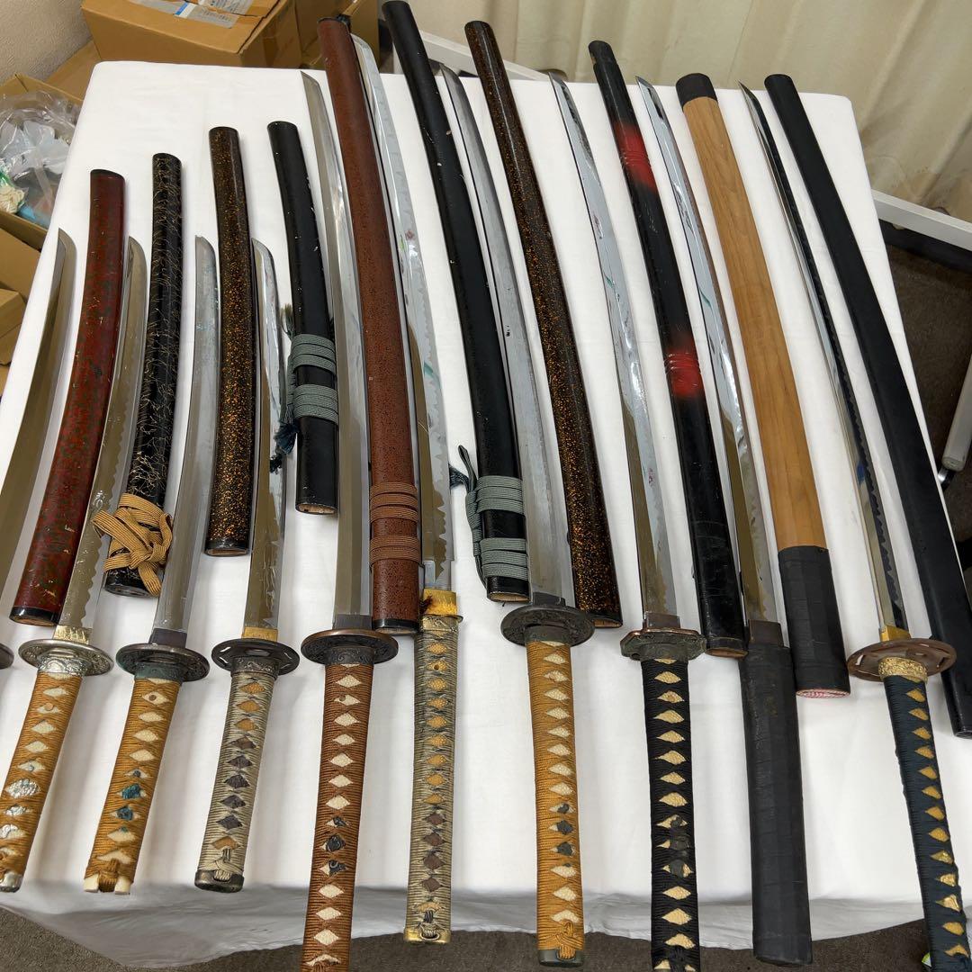 【傷あり】模造刀 10本 まとめ 透かし鍔 太刀 鍔太刀 脇差 白鞘 昇龍 彫り