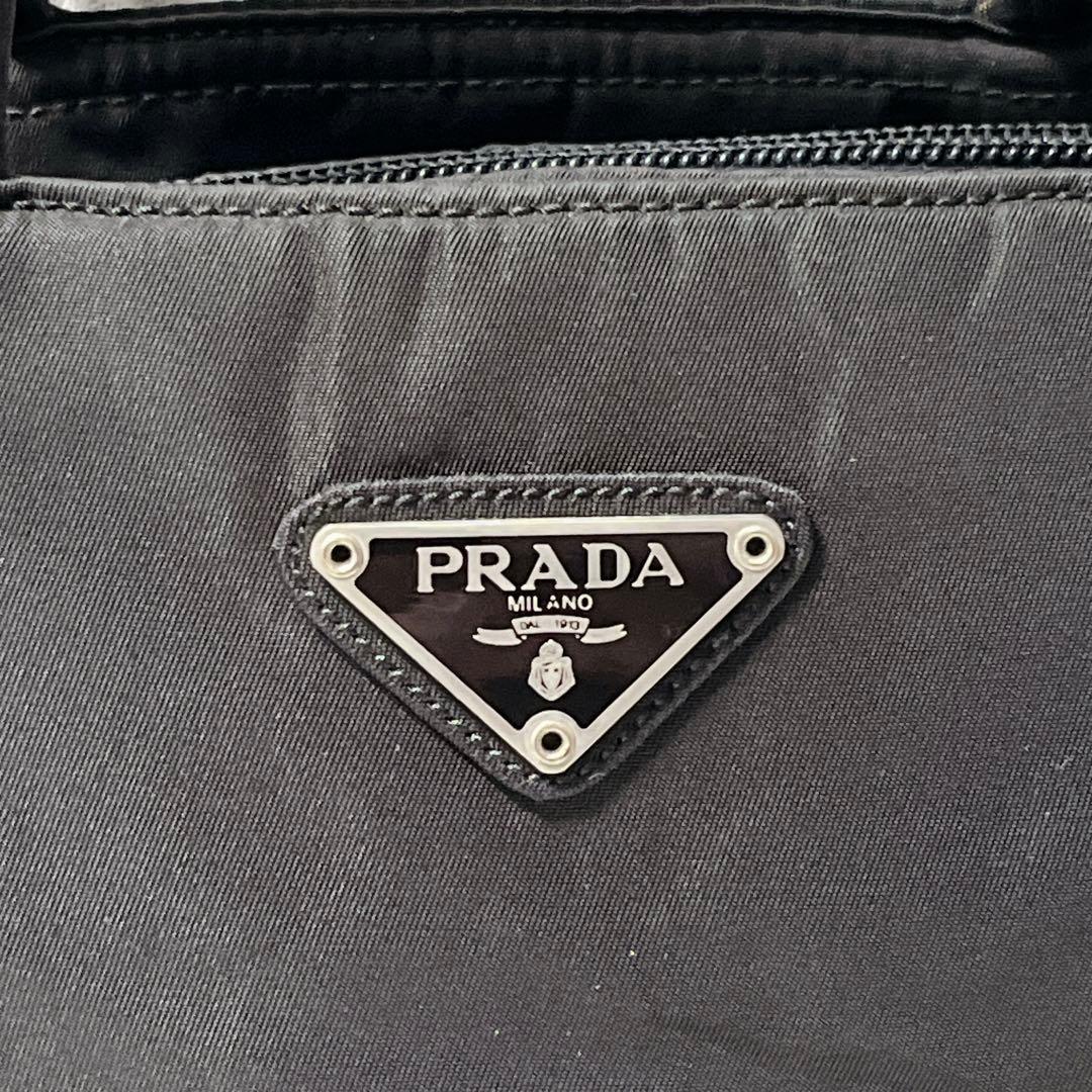 PRADA ブラック ナイロン トートバッグ　プラダ　ハンドバッグ　三角　黒