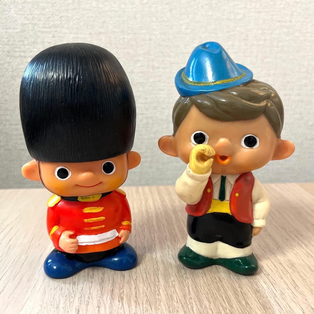 昭和レトロ 当時物 富士銀行 ソフビ 貯金箱 8個 - メルカリ