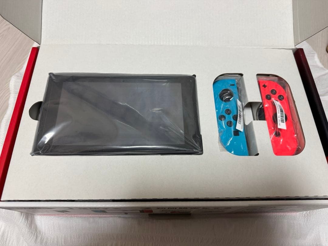 Nintendo Switch本体（付属品つき）