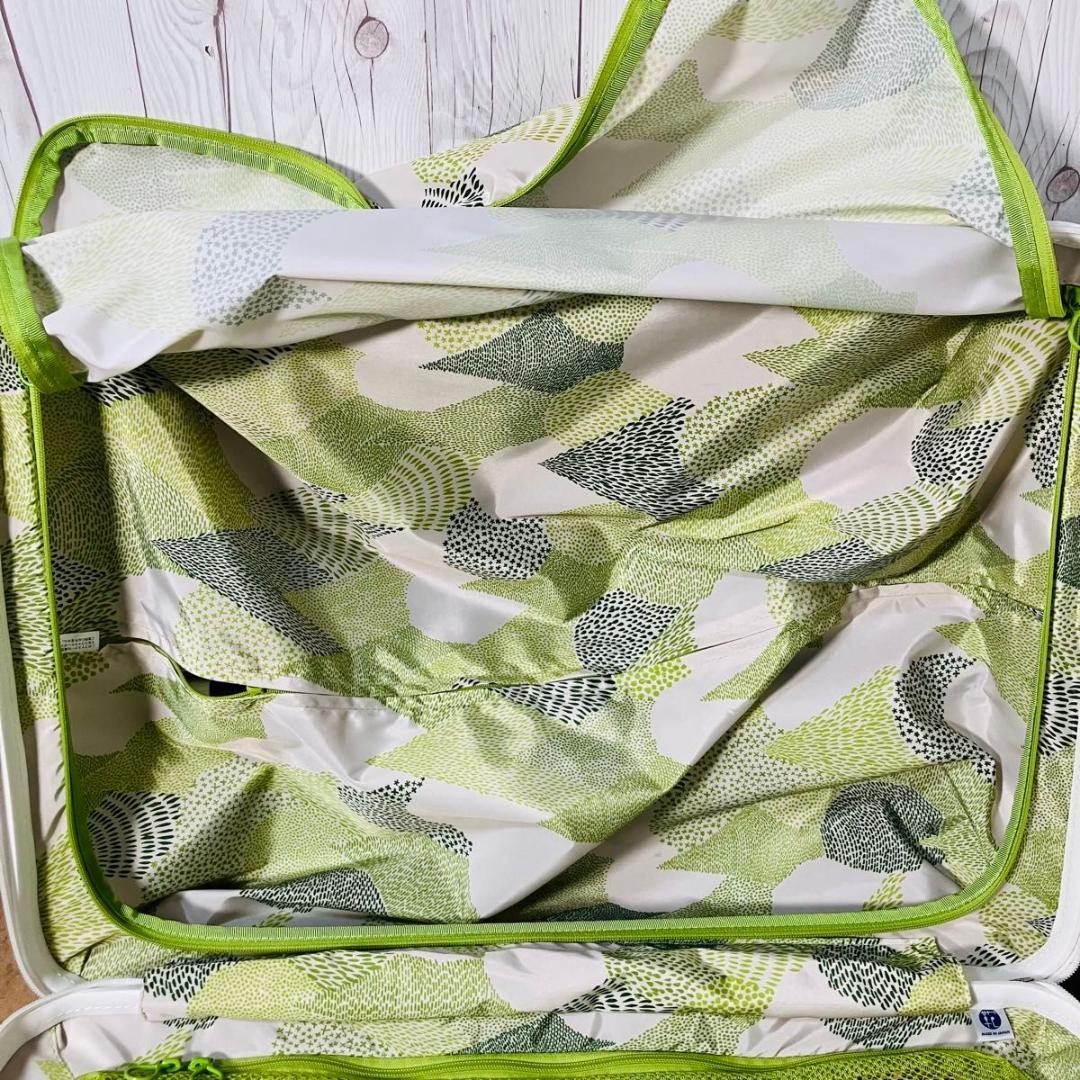 希少 PROTECA プロテカ ココナホワイト 68L キャスターストッ