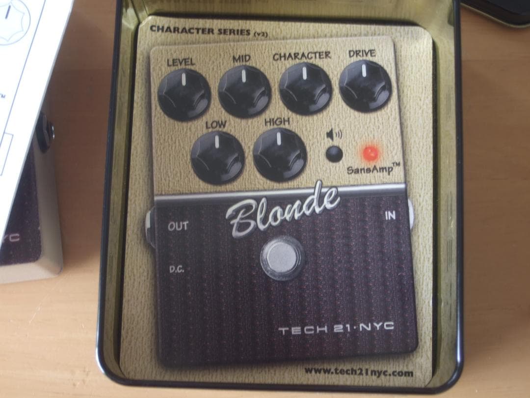 新品同様 TECH21 SansAmp Blonde V2 Fender - メルカリ