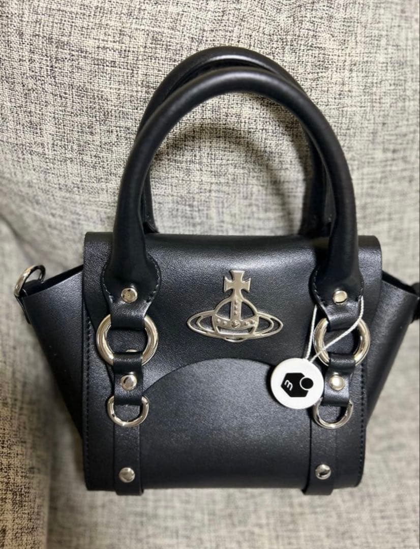 新作　Vivienne Westwood BETTY MINI ハンドバッグ