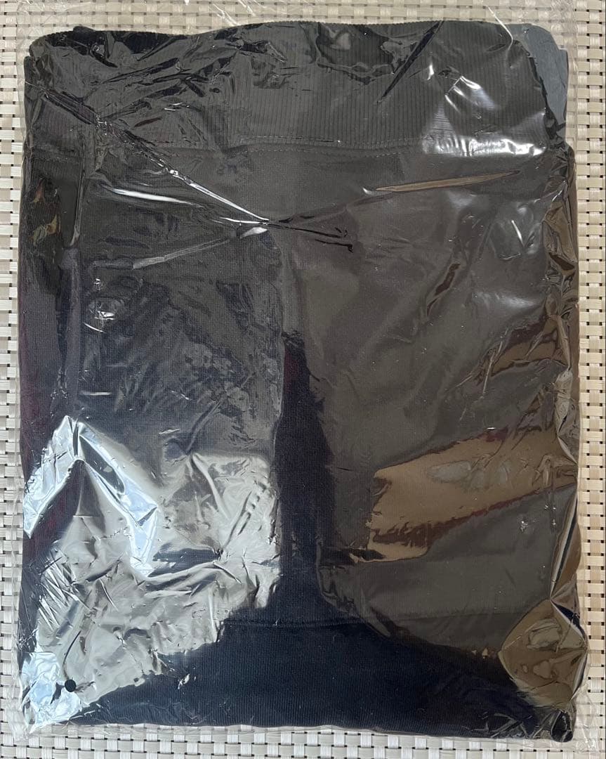 ◆新品◆【STRANGER THINGS】コラボグラフィックパーカー ブラック