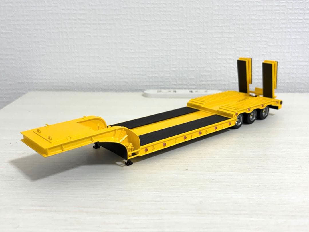 Dodge　1/50 3軸低床トレーラー自動あゆみ付　重機 建機 Dodge様専用 1/50 3軸低床トレーラー自動あゆみ付 重機 建機