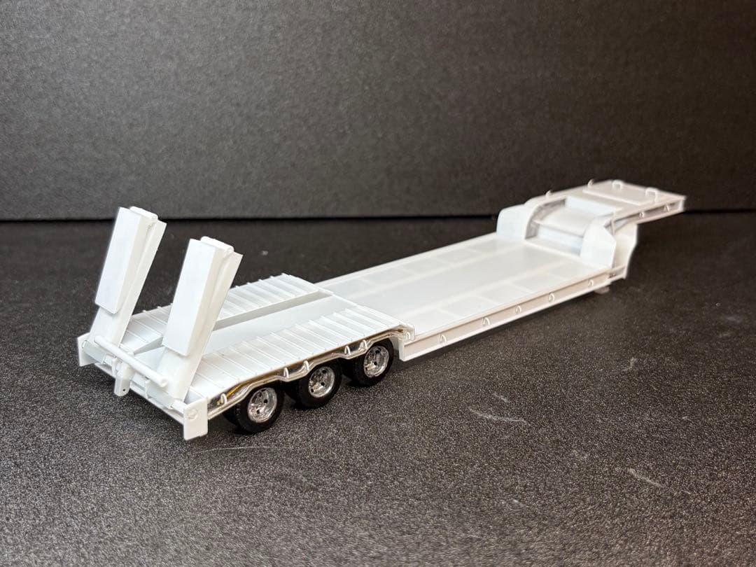 Dodge様専用 1/50 3軸低床トレーラー自動あゆみ付 重機 建機