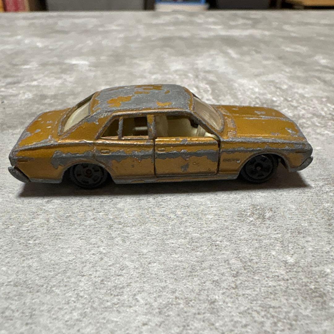 香港製ニッサンセドリック