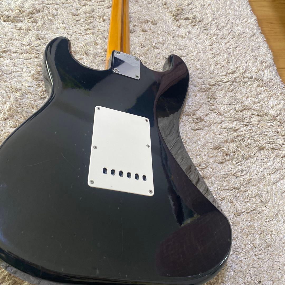 ESP Edwards エレキギター ブラック メイプルネック　fender