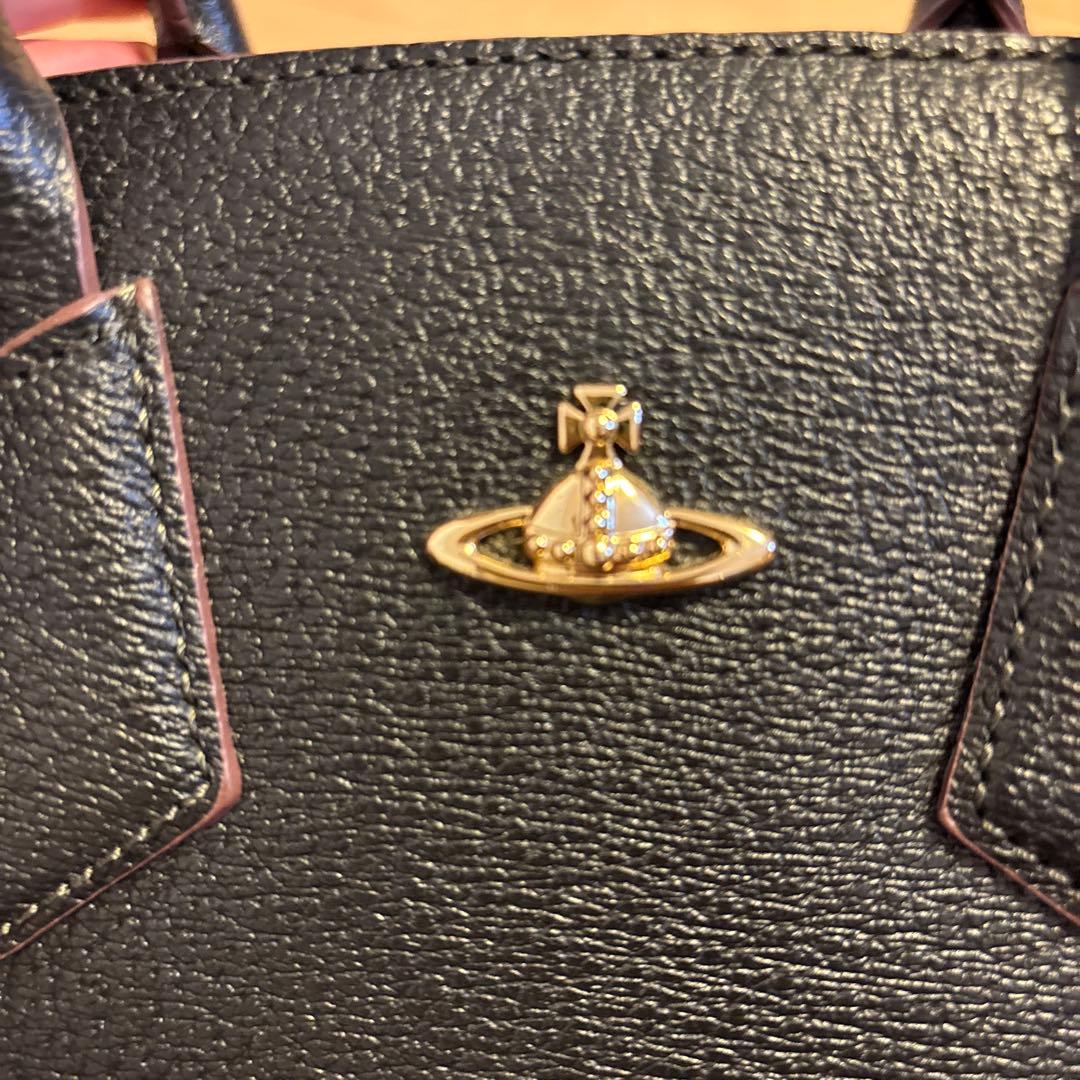 【極美品】ヴィヴィアン ウエストウッド　ヤスミン　黒のショルダーバッグ