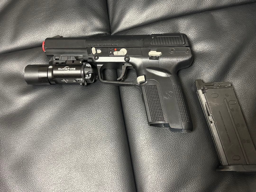 東京マルイ　FN-57 ガスガン