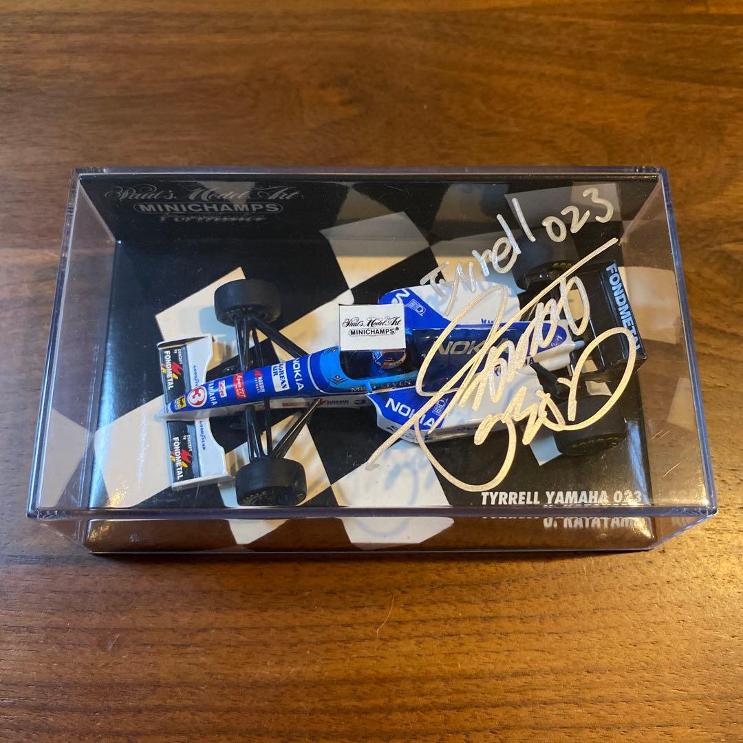 【直筆サイン入り】片山右京 ティレル ヤマハ023 ／ ミニチャンプス F1